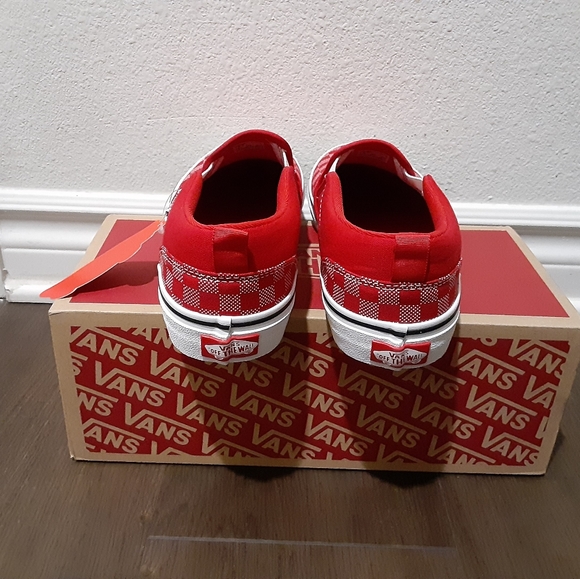 Vans - Picture 4 of 5